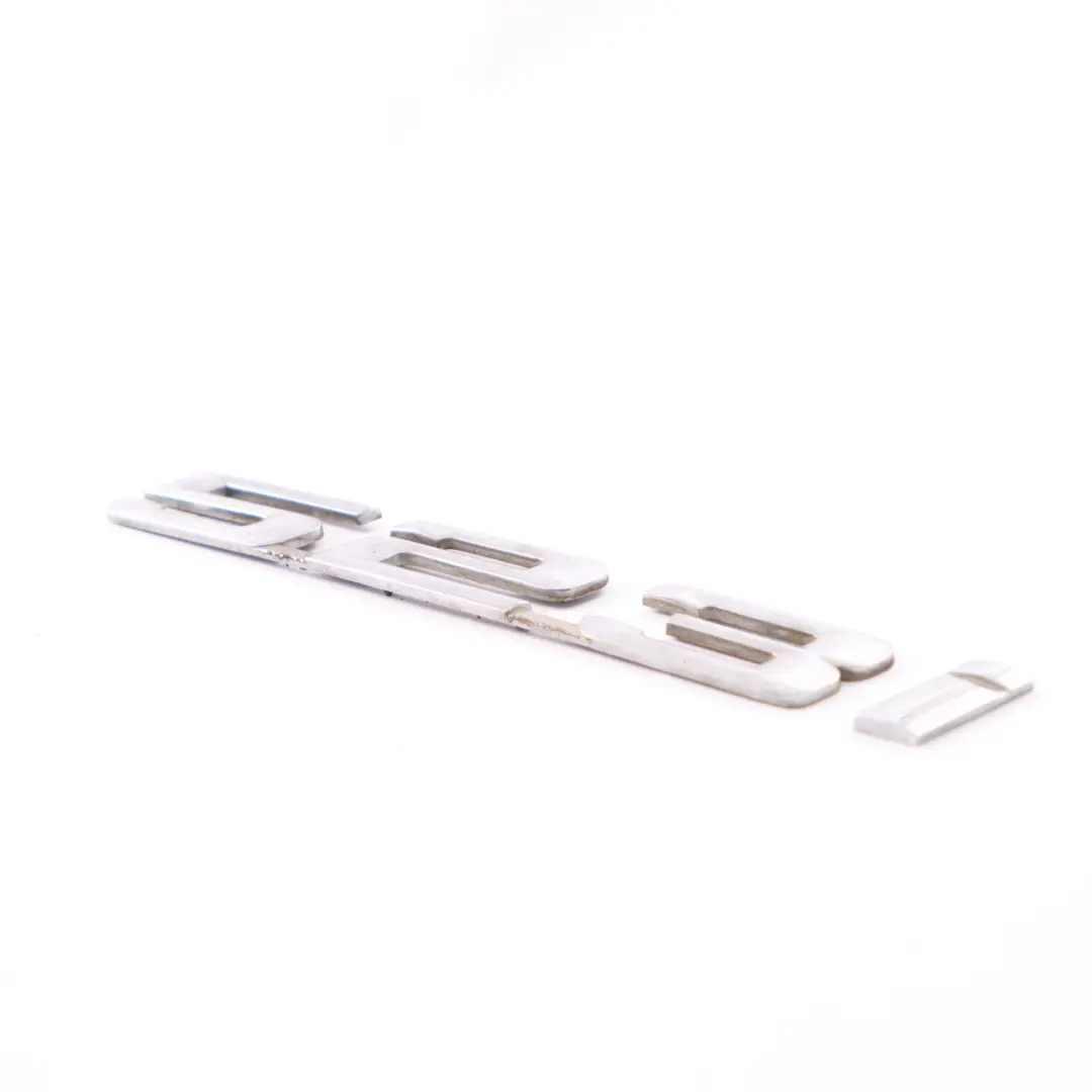  Emblème BMW E39 523i Lettrage du logo sur le couvercle du coffre 523i - SKU 8193199 - Numéro de pièce 8193199