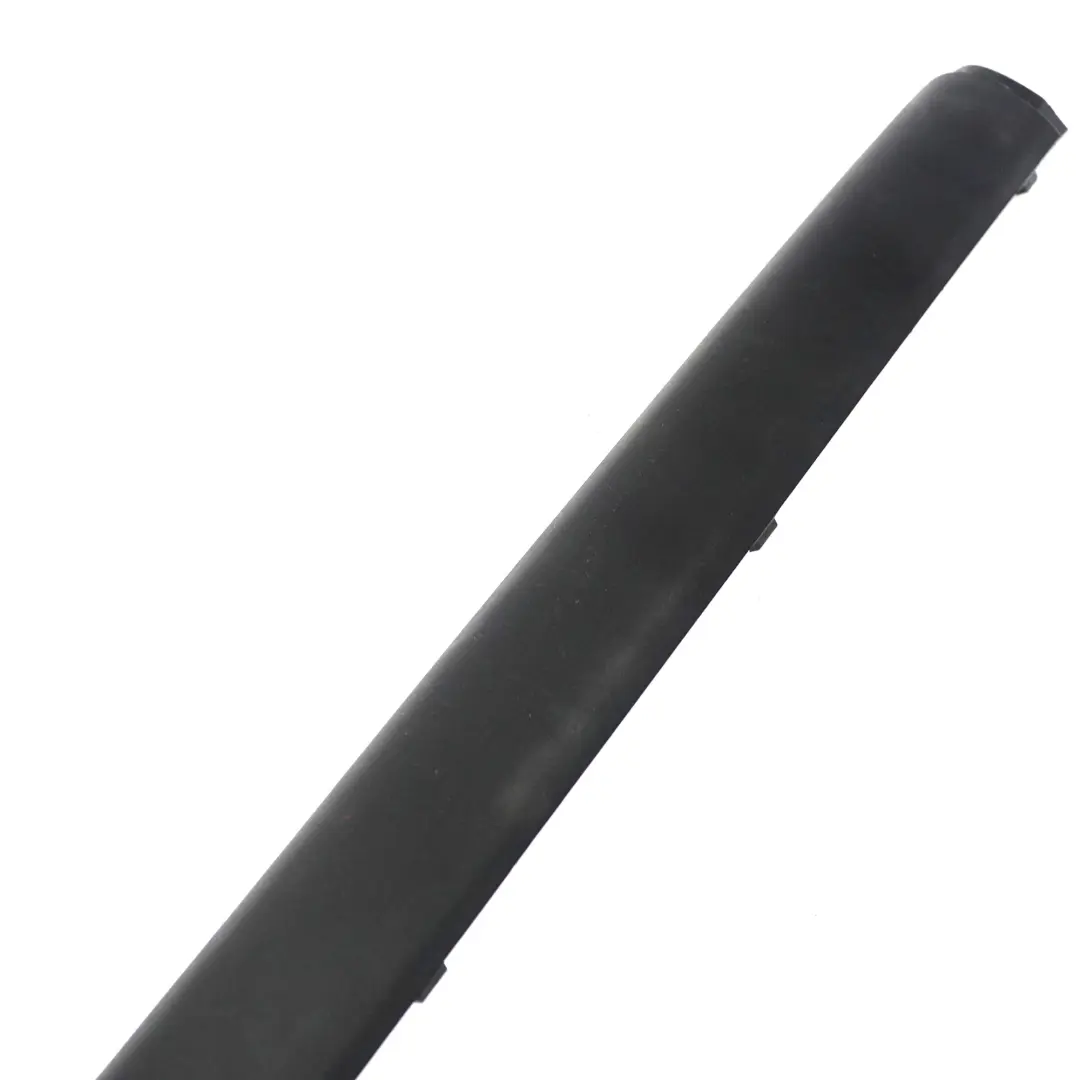 Rear Bumper Strip BMW E46 Saloon Bumper Middle Centre Covering Strip - SKU 8195317 - Part number 8195317