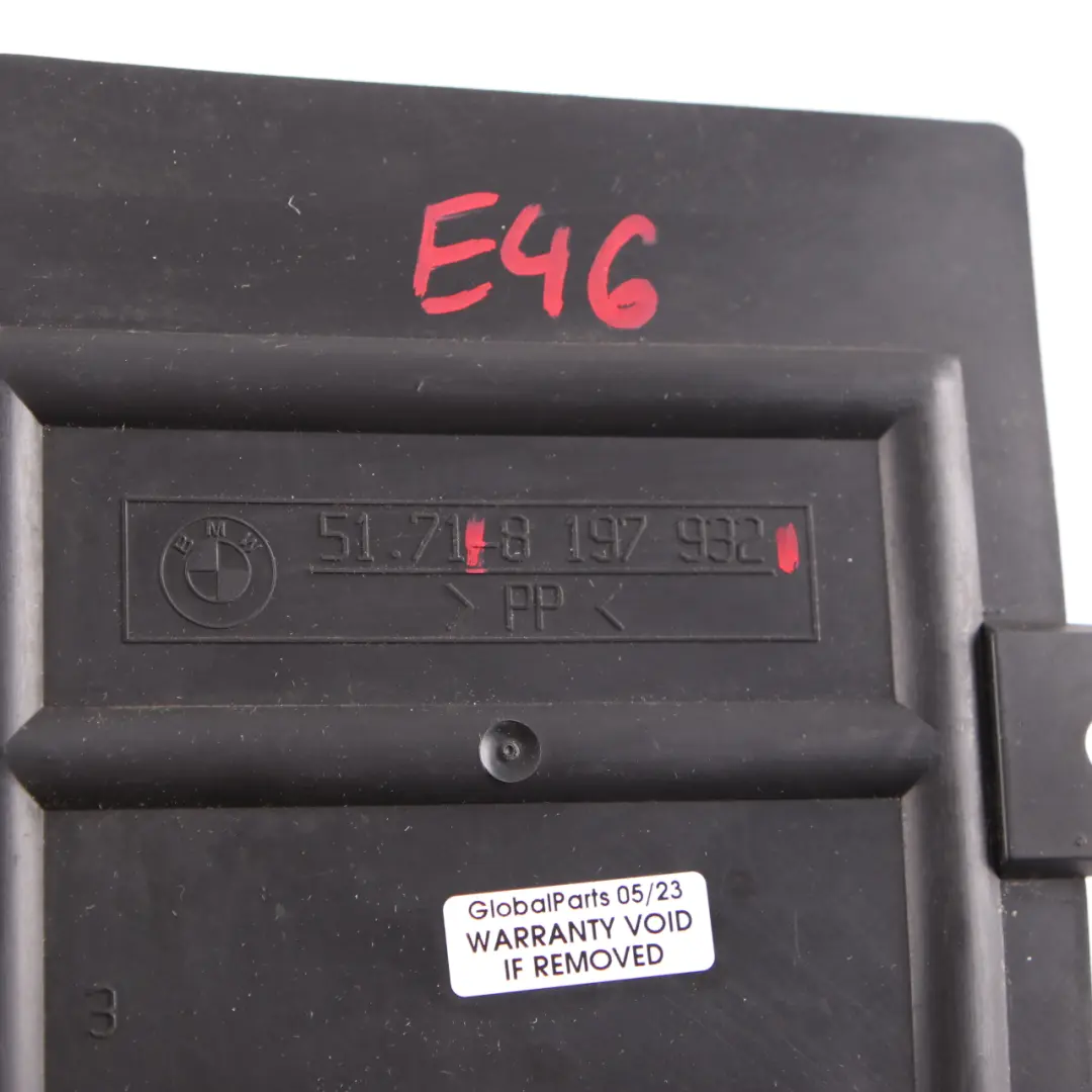 Oil Sump Drain Plug Covering Cap Panel Plate 5171 to BMW E46 with Part number 8197932 BMW E46 Oil Sump Drain Plug Covering Cap Panel Plate 5171 - SKU 8197932 - Part number 8197932