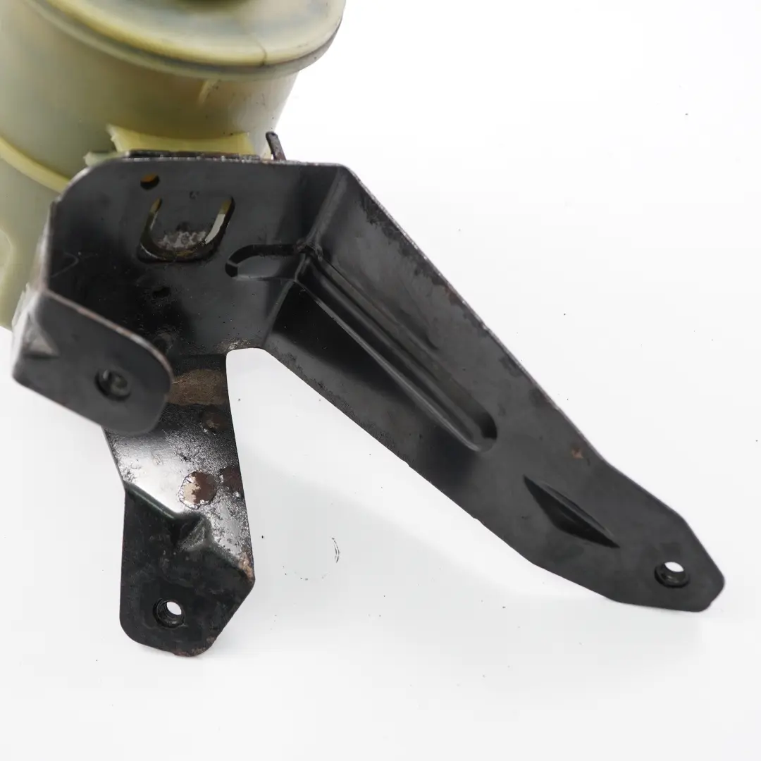 Servolenkung Sflüssigkeitsbehälter Halterung für Renault Master II mit Teilenummer 8200005185 Renault Master II Servolenkung Sflüssigkeitsbehälter Halterung - SKU 8200005185 - Teilenummer 8200005185