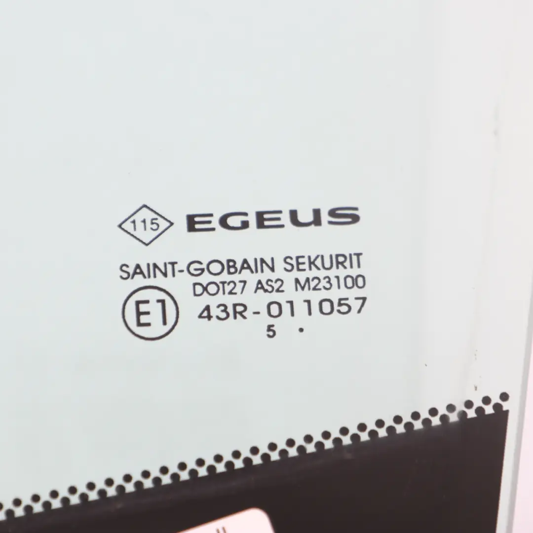 Renault Trafic Vivaro Vitre de Quartier Porte Avant Gauche AS2 - SKU 8200005501-1 - Numéro de pièce 8200005501