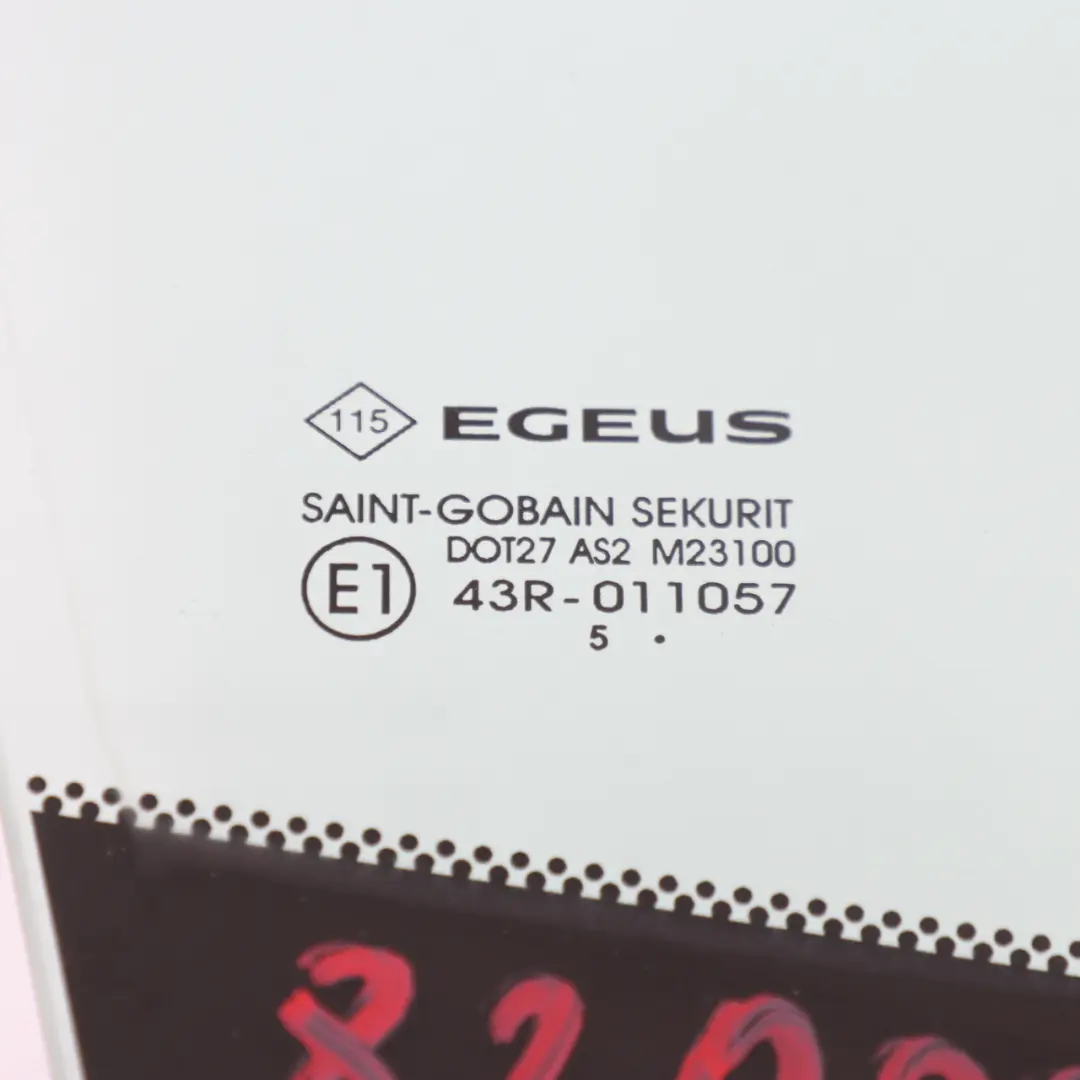 Window Quarter Glass Front Door Right O/S AS2 to Renault Trafic Vivaro with Part number 8200005502 Renault Trafic Vivaro Window Quarter Glass Front Door Right O/S AS2 - SKU 8200005502-2 - Part number 8200005502