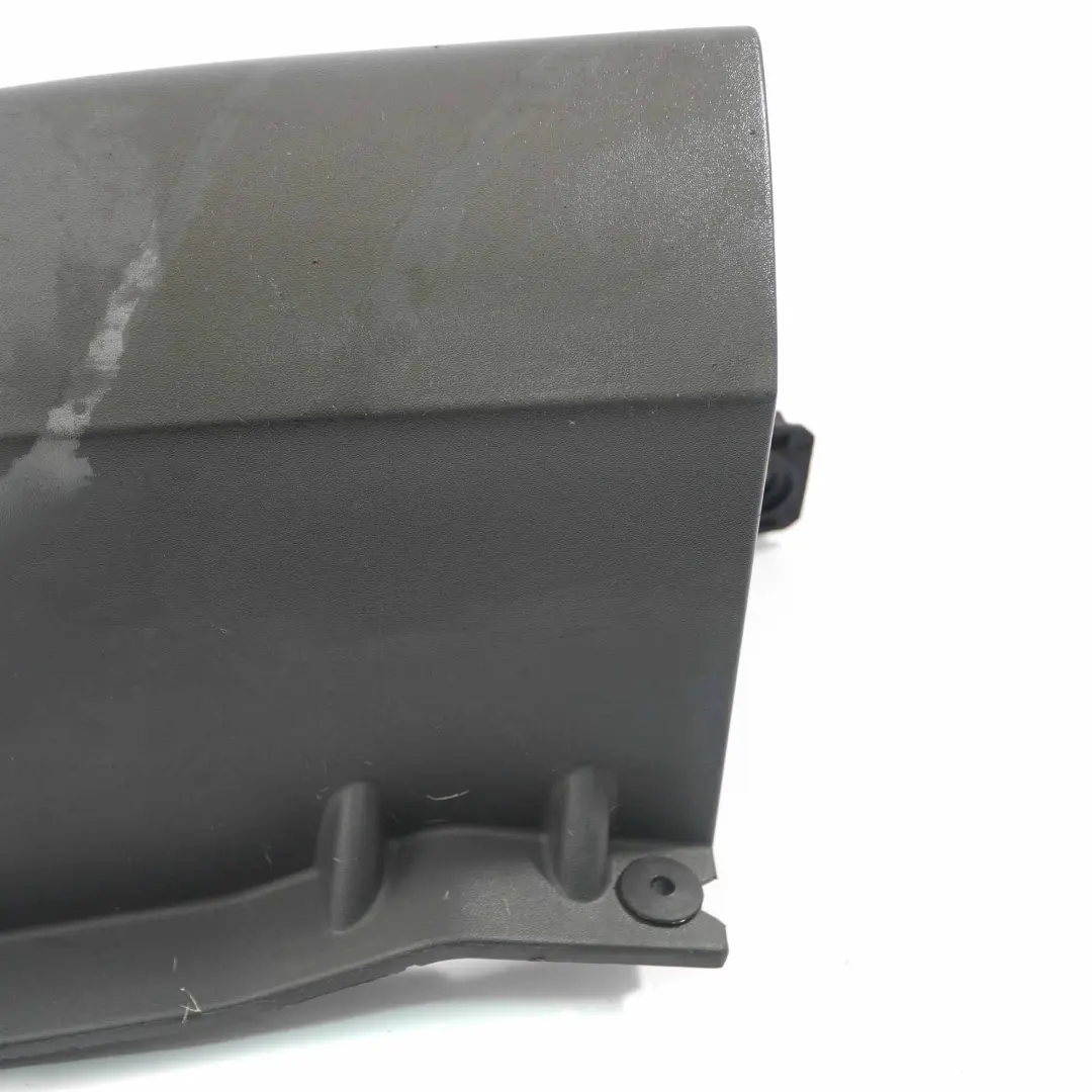 Garniture Feu Arrière Droite Panneau Recouvrement pour Renault Trafic II à propos du numéro de pièce 8200011484 Renault Trafic II Garniture Feu Arrière Droite Panneau Recouvrement - SKU 8200011484 - Numéro de pièce 8200011484