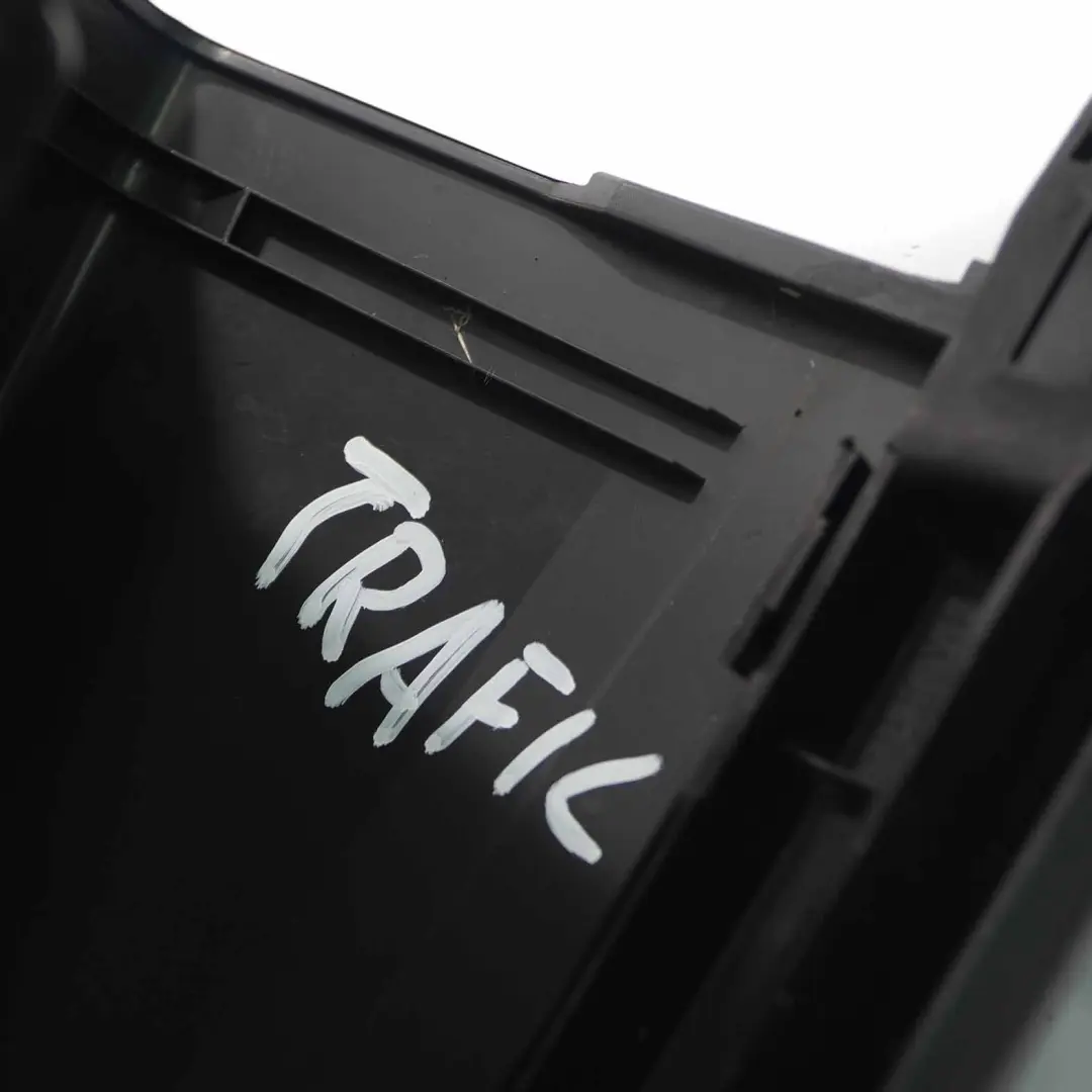 Rücklichtverkleidung hinten rechts Verkleidungsplatte für Renault Trafic mit Teilenummer 8200011484 Renault Trafic Rücklichtverkleidung hinten rechts Verkleidungsplatte - SKU 8200011484 - Teilenummer 8200011484