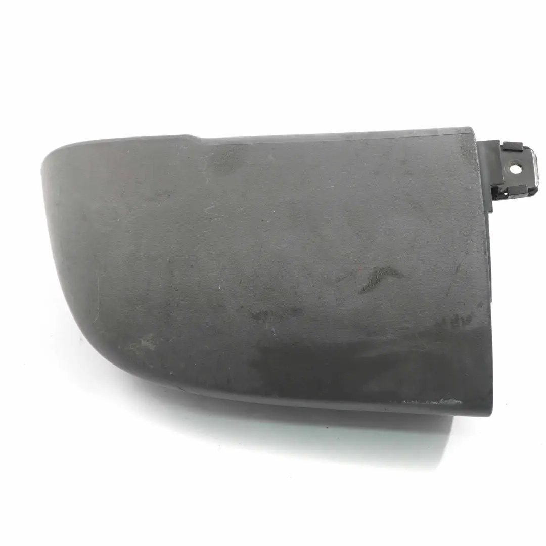 Embellecedor Piloto Trasero Derecho Cubrir para Renault Trafic II con número de pieza 8200011484 Renault Trafic II Embellecedor Piloto Trasero Derecho Cubrir - SKU 8200011484 - Número de pieza 8200011484