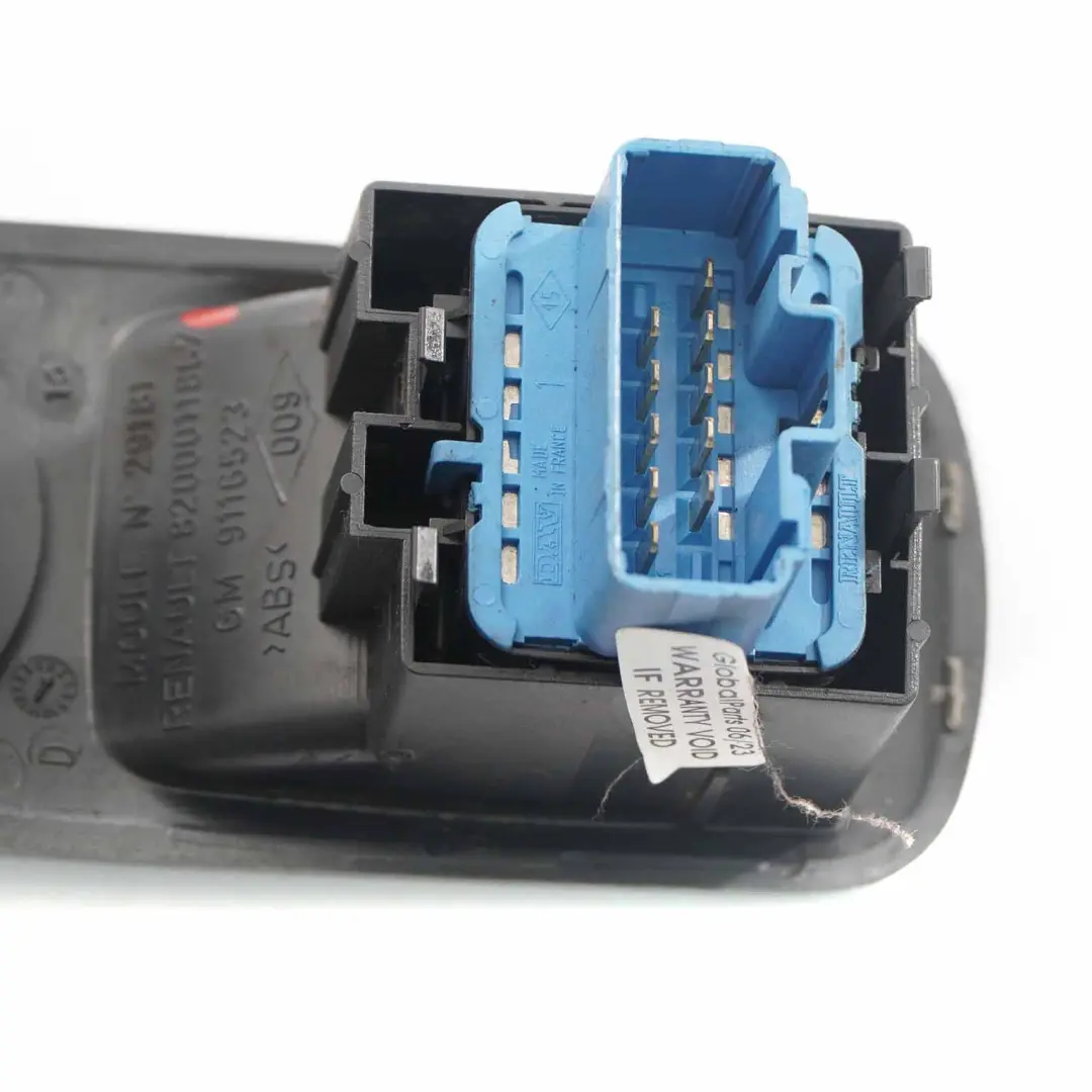 Interrupteur lève-vitre côté conducteur Panneau pour Renault Trafic à propos du numéro de pièce 8200011867 Renault Trafic Interrupteur lève-vitre côté conducteur Panneau - SKU 8200011867 - Numéro de pièce 8200011867