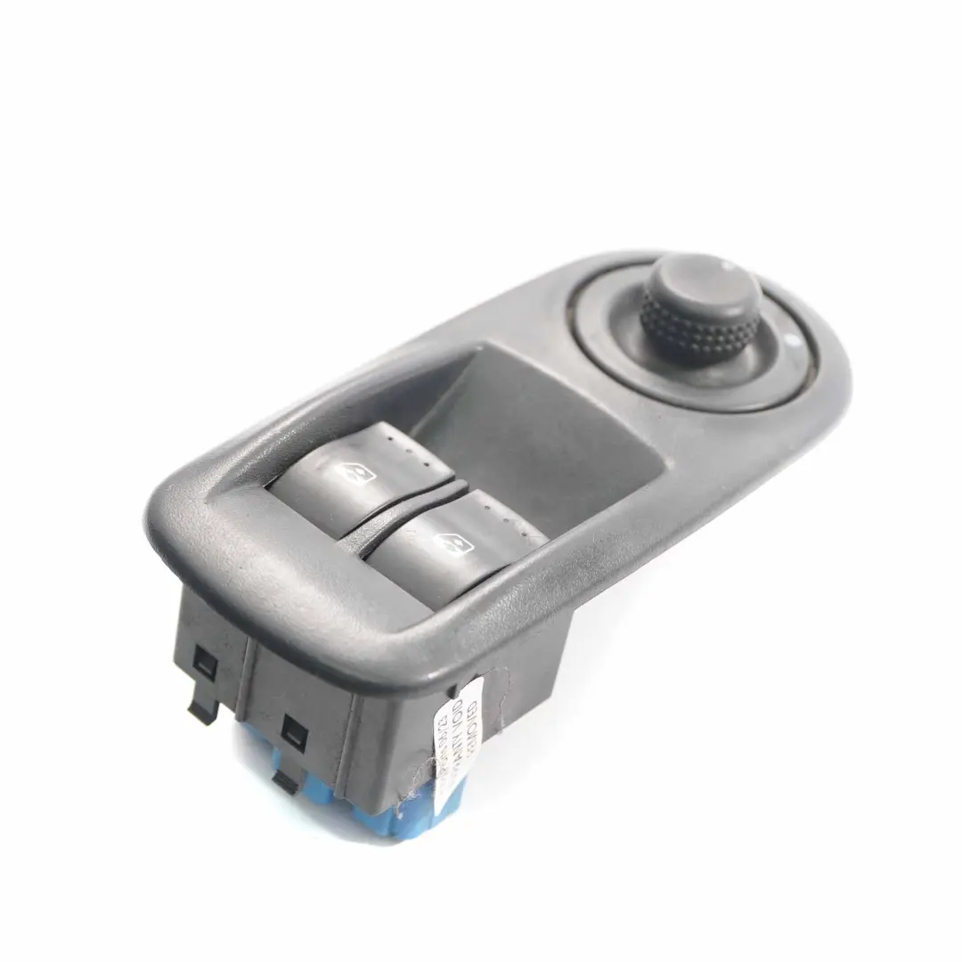 Window Lifter Switch Driver's Side Control Unit Panel to Renault Trafic with Part number 8200011867 Renault Trafic Window Lifter Switch Driver's Side Control Unit Panel - SKU 8200011867 - Part number 8200011867