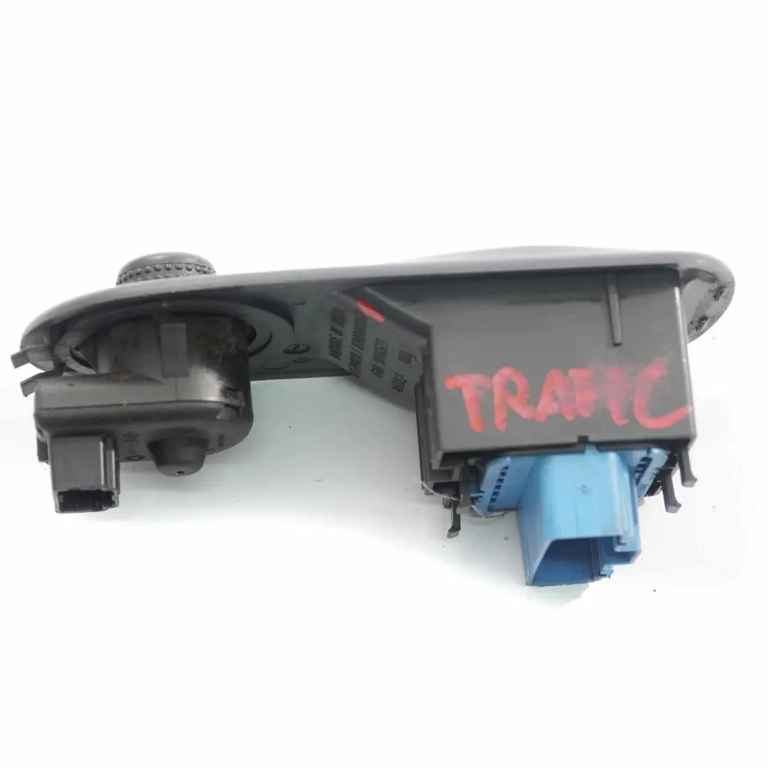 Interruptor elevalunas lado conductor Renault Trafic Panel de control para con número de pieza 8200011867 Interruptor elevalunas lado conductor Renault Trafic Panel de control - SKU 8200011867 - Número de pieza 8200011867