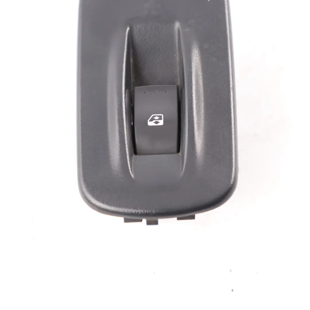 Fensterheberschalter Renault Trafic Mk3 Beifahrerseite Knopfeinheit 254218614R für mit Teilenummer 8200011870 Fensterheberschalter Renault Trafic Mk3 Beifahrerseite Knopfeinheit 254218614R - SKU 8200011870 - Teilenummer 8200011870
