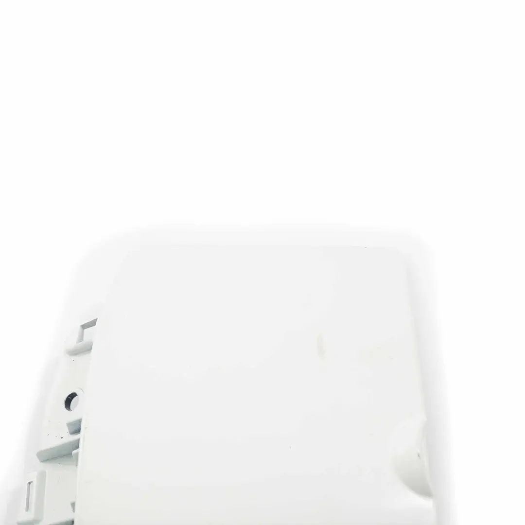 Panneau d'habillage carburant Casa White - D31 pour Renault Trafic II à propos du numéro de pièce 8200023826 Renault Trafic II Panneau d'habillage carburant Casa White - D31 - SKU 8200023826 - Numéro de pièce 8200023826