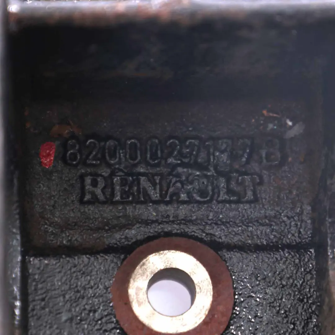 Support Moteur pour Renault Master II DCi à propos du numéro de pièce 8200027177B Renault Master II DCi Support Moteur - SKU 8200027177B - Numéro de pièce 8200027177B