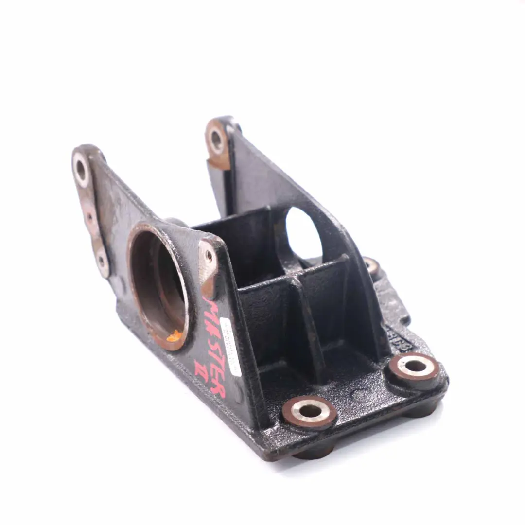 Support Moteur pour Renault Master II DCi à propos du numéro de pièce 8200027177B Renault Master II DCi Support Moteur - SKU 8200027177B - Numéro de pièce 8200027177B