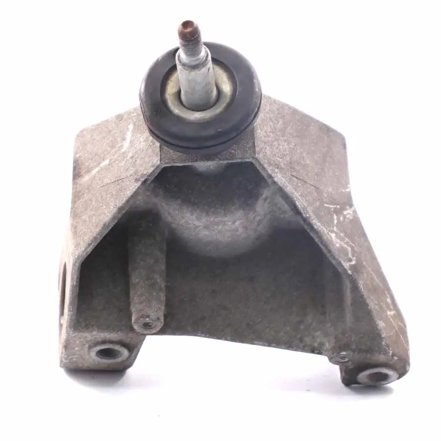 Support Mount Bracket Holder Mounting to Renault Master II Engine with Part number 8200027178B Renault Master II Engine Support Mount Bracket Holder Mounting - SKU 8200027178B - Part number 8200027178B