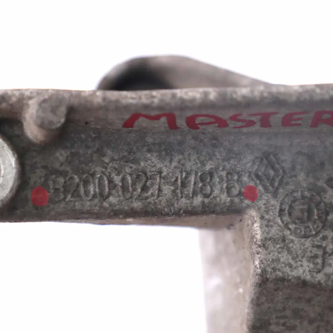 Łapa Silnika do Renault Master II dCi o numerze 8200027178B Renault Master II dCi Łapa Silnika - SKU 8200027178B - Numer Części 8200027178B