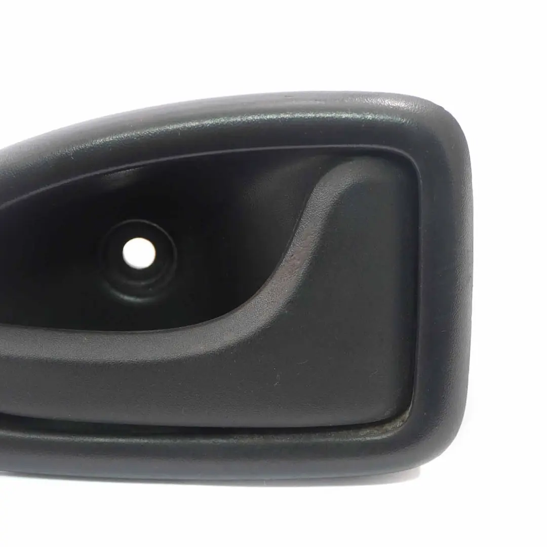  Maniglia porta Renault Trafic Opel Vivaro Interno anteriore destro - SKU 8200028995 - Numero di parte 8200028995