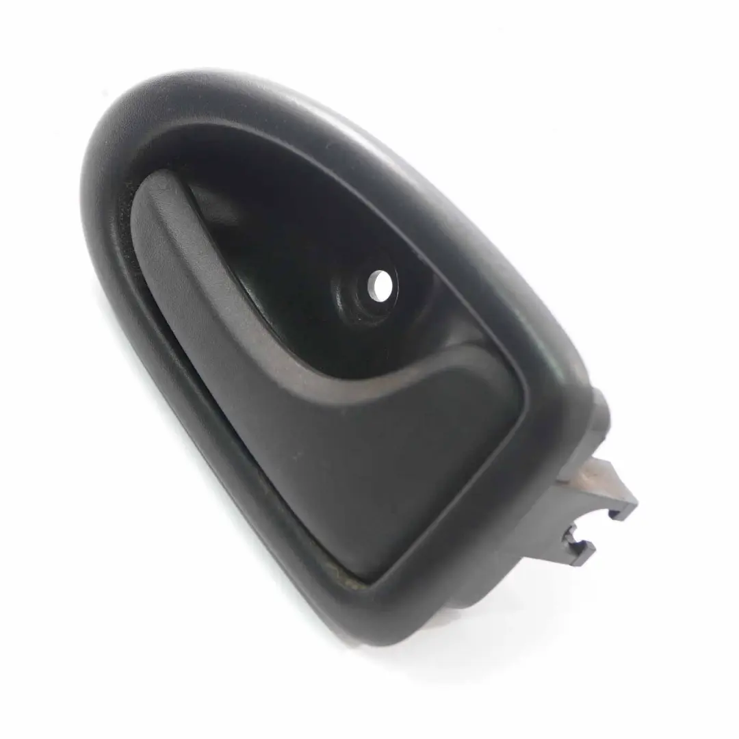 Poignée de porte Renault Trafic Opel Vivaro Intérieur avant droite pour à propos du numéro de pièce 8200028995 Poignée de porte Renault Trafic Opel Vivaro Intérieur avant droite - SKU 8200028995 - Numéro de pièce 8200028995