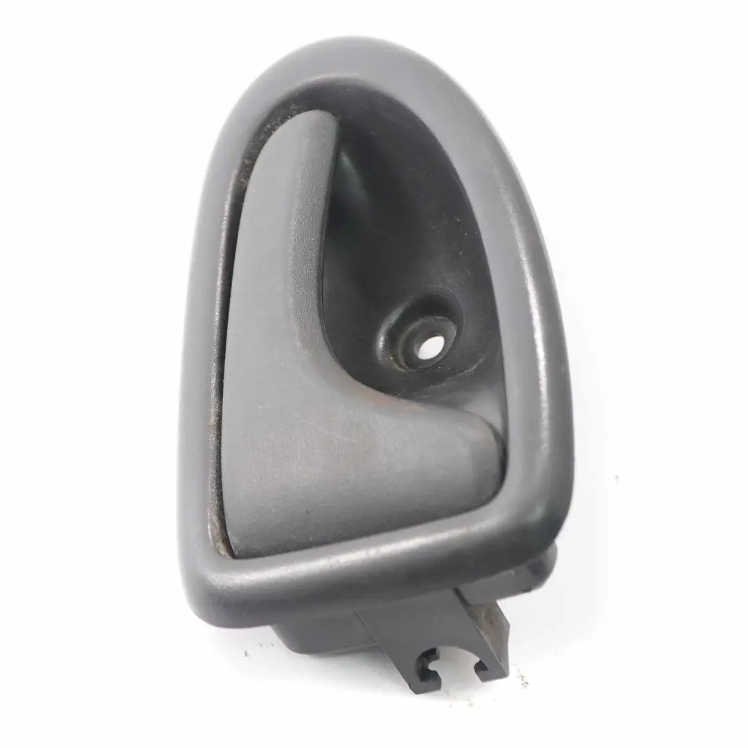 Tür griff Renault Trafic Opel Vivaro Innenraum vorne rechts für mit Teilenummer 8200028995 Tür griff Renault Trafic Opel Vivaro Innenraum vorne rechts - SKU 8200028995 - Teilenummer 8200028995