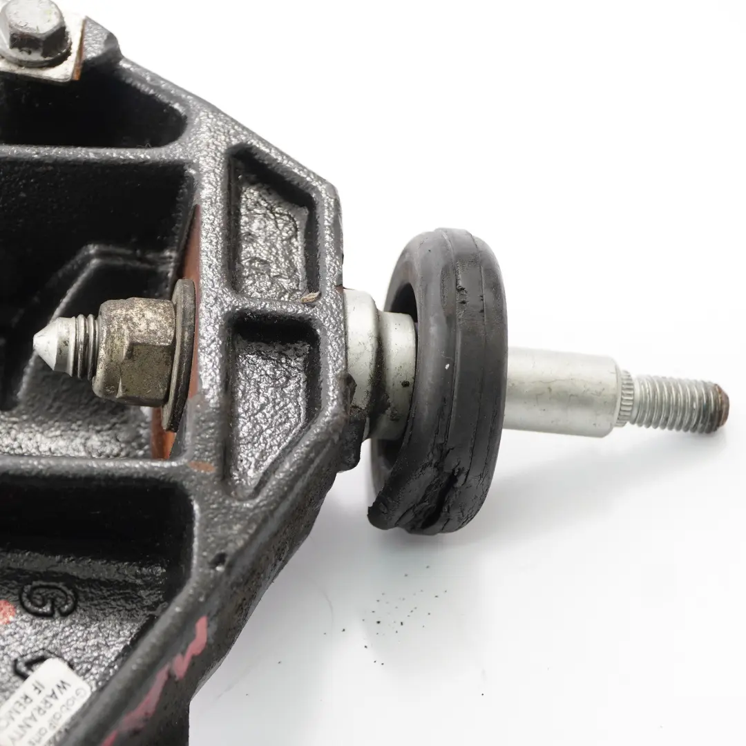 Gearbox Mount Bracket Transmission Holder to Renault Master II 2.5 DCI with Part number 8200034578 Renault Master II 2.5 DCI Gearbox Mount Bracket Transmission Holder - SKU 8200034578 - Part number 8200034578