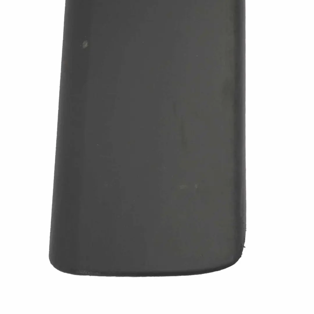 Renault Trafic Moulure de porte avant droite - SKU 8200036086 - Numéro de pièce 8200036086