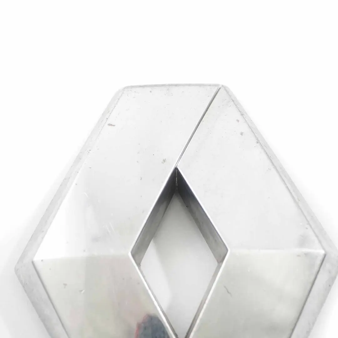 Emblème De Capot Logo Avant Insigne De Capot pour Renault Clio Trafic à propos du numéro de pièce 8200052586 Renault Clio Trafic Emblème De Capot Logo Avant Insigne De Capot - SKU 8200052586 - Numéro de pièce 8200052586