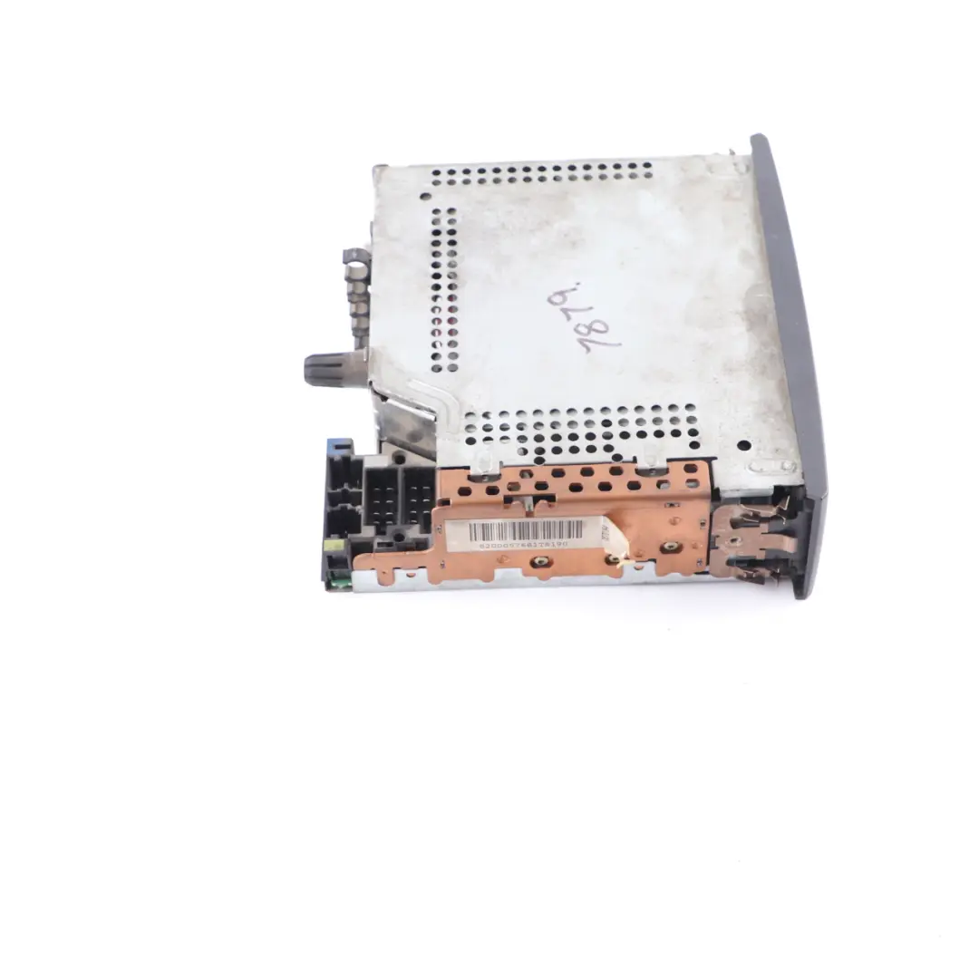 Radio CD Player Stereo Head Unit to Renault Clio 2 with Part number 8200057681B Renault Clio 2 Radio CD Player Stereo Head Unit - SKU 8200057681B - Part number 8200057681B