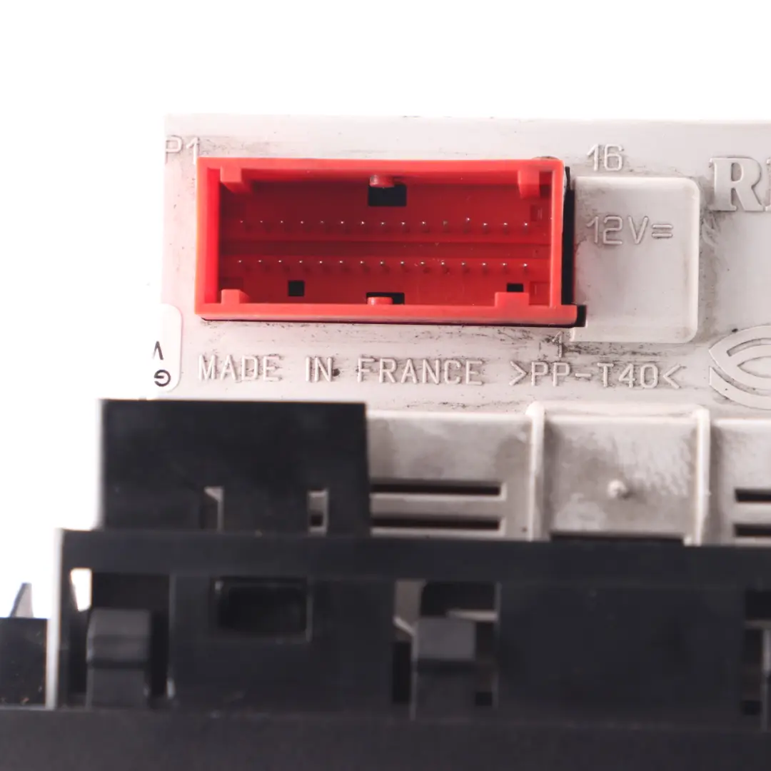 Display Digital Clock Control Unit Module Panel to Renault Master 2 with Part number 8200107839A Renault Master 2 Display Digital Clock Control Unit Module Panel - SKU 8200107839A - Part number 8200107839A