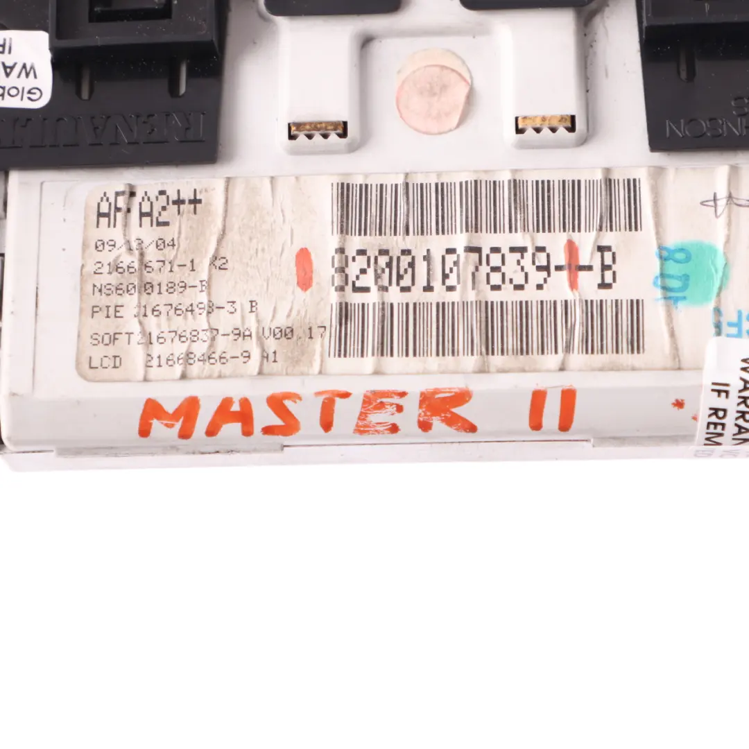 Display Digital Clock Control Unit Panel to Renault Master 2 with Part number 8200107839B Renault Master 2 Display Digital Clock Control Unit Panel - SKU 8200107839B - Part number 8200107839B