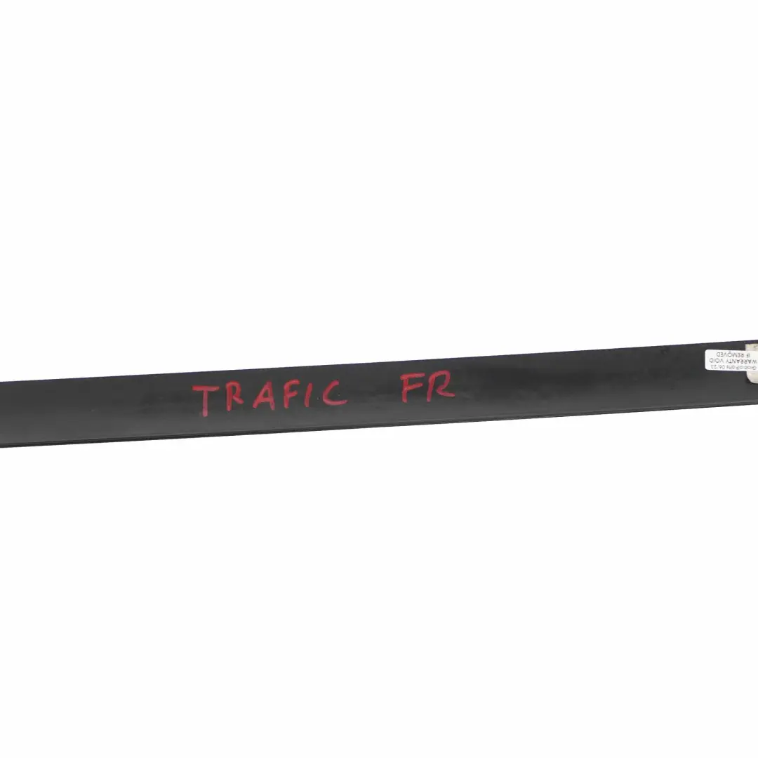 Guide Fenêtre Porte Avant Droite Rail pour Renault Trafic II à propos du numéro de pièce 8200153467 Renault Trafic II Guide Fenêtre Porte Avant Droite Rail - SKU 8200153467 - Numéro de pièce 8200153467