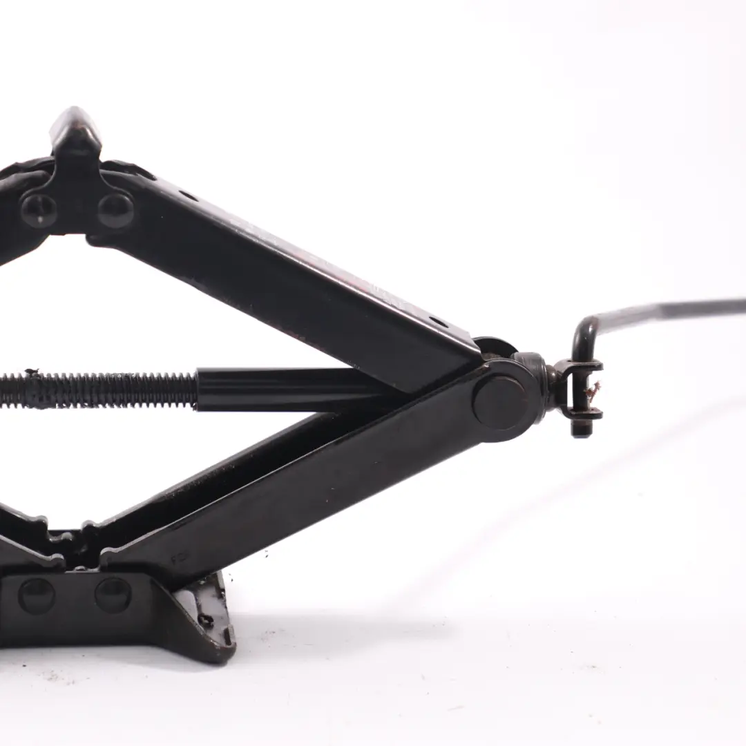 Lifting Jack Tool Emergency Wheel Lift to Renault Megane Scenic II with Part number 8200153953 Renault Megane Scenic II Lifting Jack Tool Emergency Wheel Lift - SKU 8200153953 - Part number 8200153953