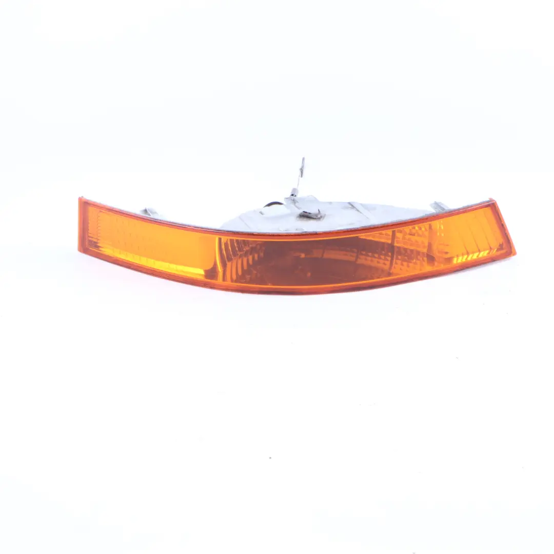 Turn Indicator Orange Front Right O/S Lamp to Renault Master 2 with Part number 8200163918 Renault Master 2 Turn Indicator Orange Front Right O/S Lamp - SKU 8200163918 - Part number 8200163918