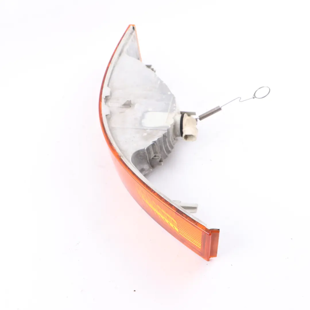 Turn Indicator Orange Front Right O/S Lamp to Renault Master 2 with Part number 8200163918 Renault Master 2 Turn Indicator Orange Front Right O/S Lamp - SKU 8200163918 - Part number 8200163918