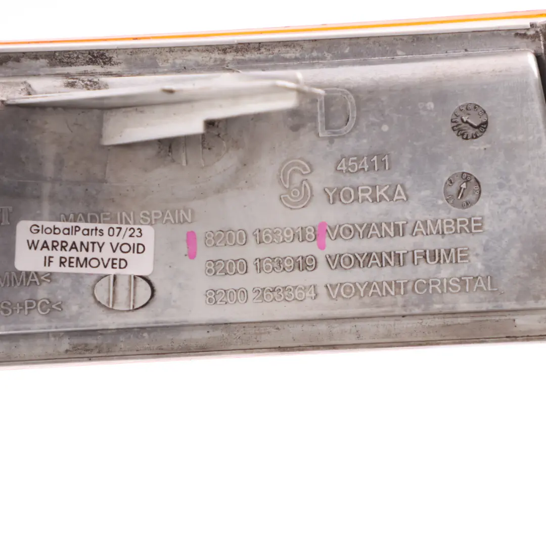 Turn Indicator Orange Front Right O/S Lamp to Renault Master 2 with Part number 8200163918 Renault Master 2 Turn Indicator Orange Front Right O/S Lamp - SKU 8200163918 - Part number 8200163918