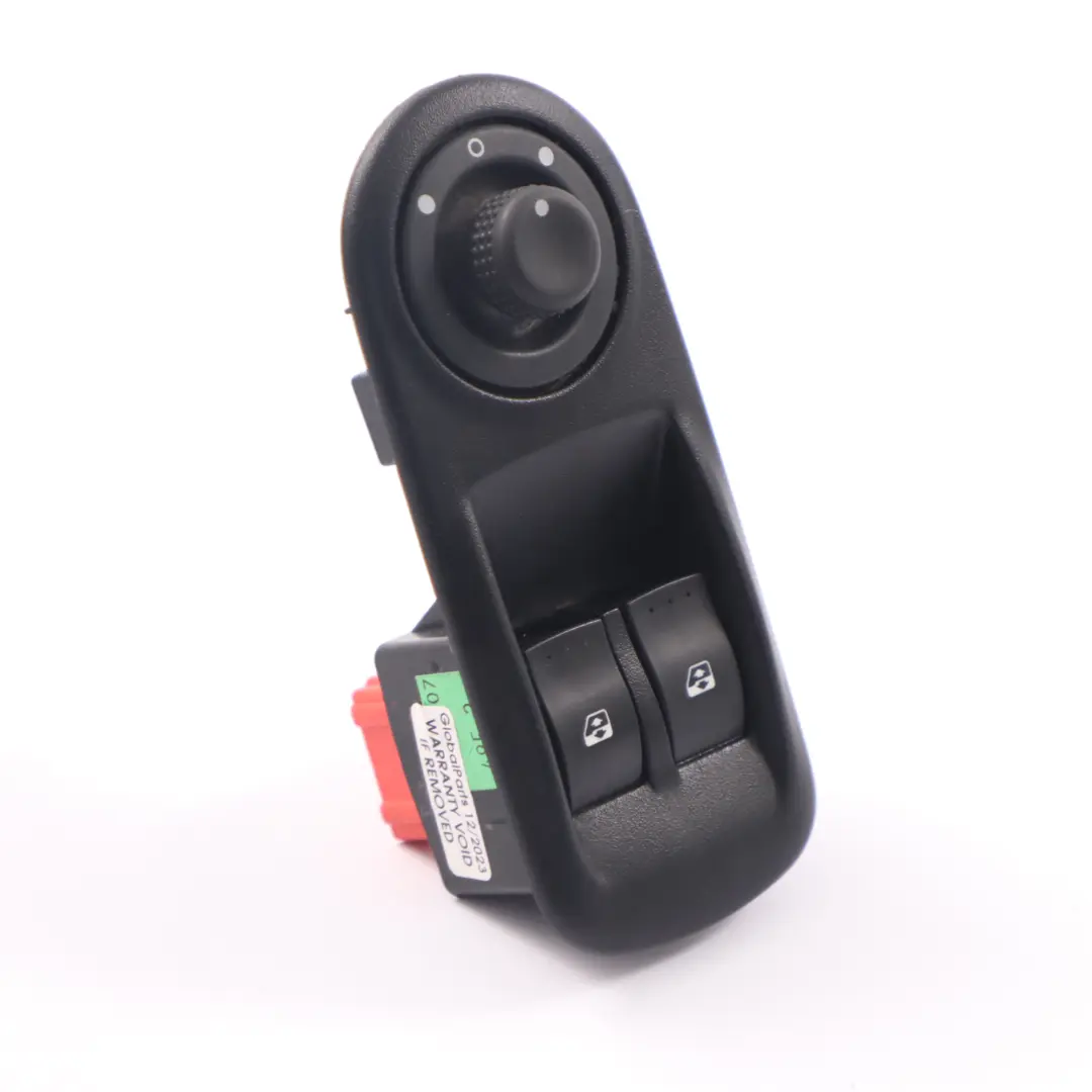 Interruttore alzacristalli lato guida per Renault Master 2 Opel Movano A con numero di parte 8200206602 Renault Master 2 Opel Movano A Interruttore alzacristalli lato guida - SKU 8200206602 - Numero di parte 8200206602