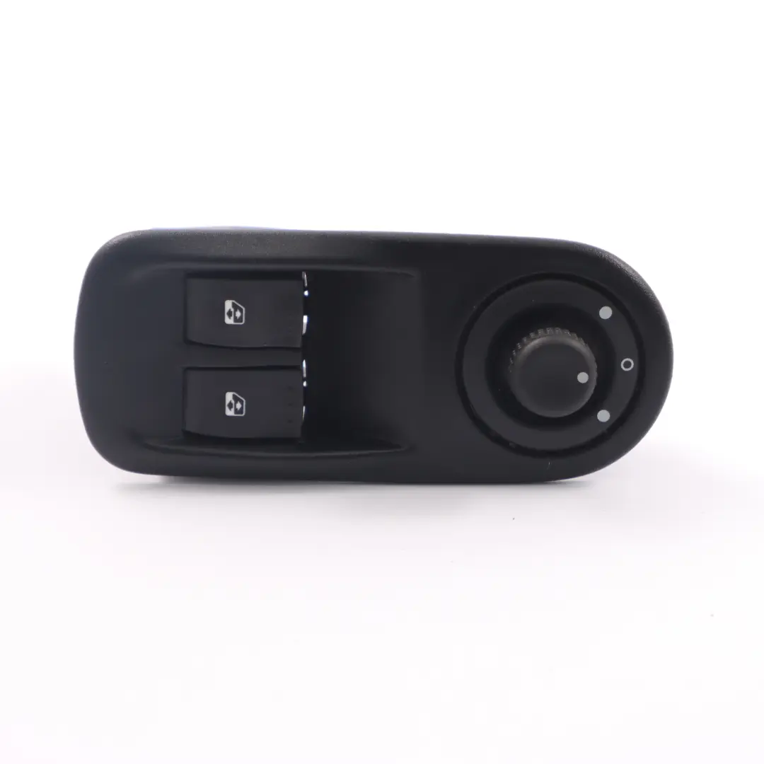 Fensterheber schalter Fahrerseite für Renault Master 2 Opel Movano A mit Teilenummer 8200206602 Renault Master 2 Opel Movano A Fensterheber schalter Fahrerseite - SKU 8200206602 - Teilenummer 8200206602