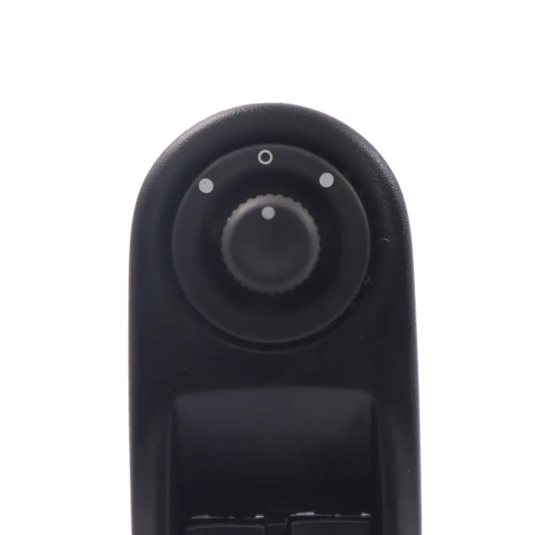 Window Lifter Switch Driver's Side to Renault Master 2 Movano A with Part number 8200206602 Renault Master 2 Movano A Window Lifter Switch Driver's Side - SKU 8200206602 - Part number 8200206602