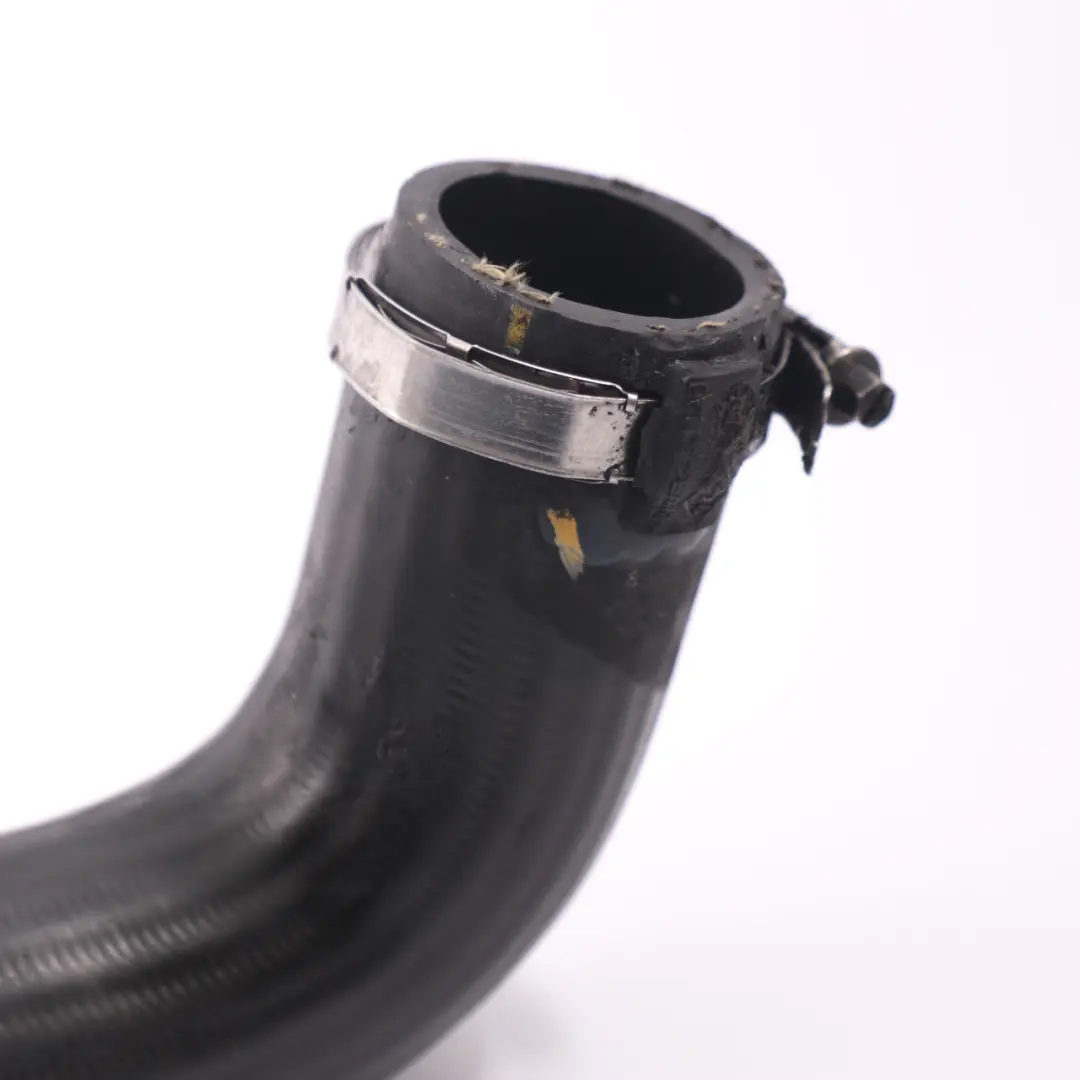 Tube d'admission d'air diesel dCi pour Renault Trafic à propos du numéro de pièce 8200248597 Renault Trafic Tube d'admission d'air diesel dCi - SKU 8200248597 - Numéro de pièce 8200248597