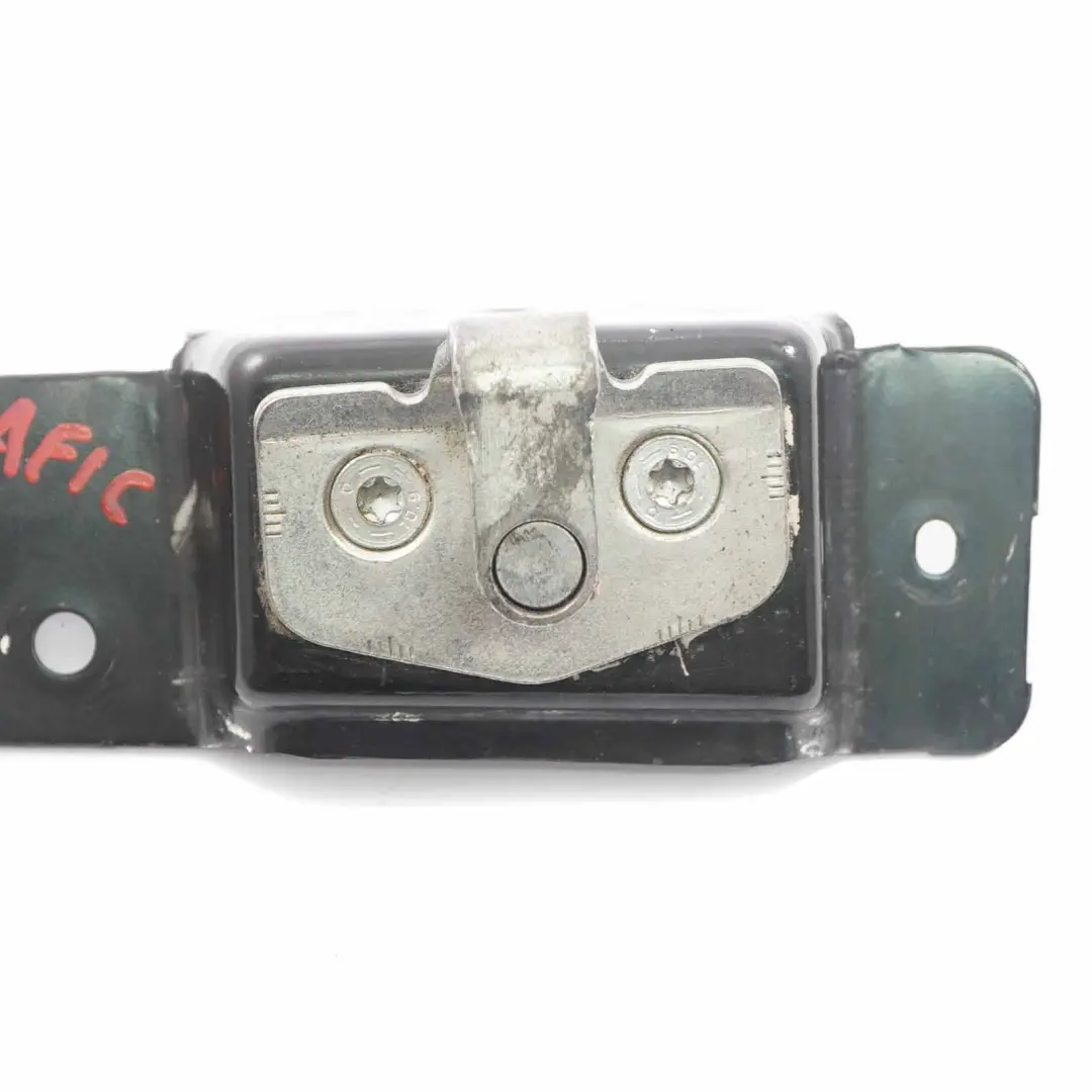 Support de poignée de porte Trafic Vivaro hayon intérieur arrière pour à propos du numéro de pièce 8200323112 Support de poignée de porte Trafic Vivaro hayon intérieur arrière - SKU 8200323112 - Numéro de pièce 8200323112