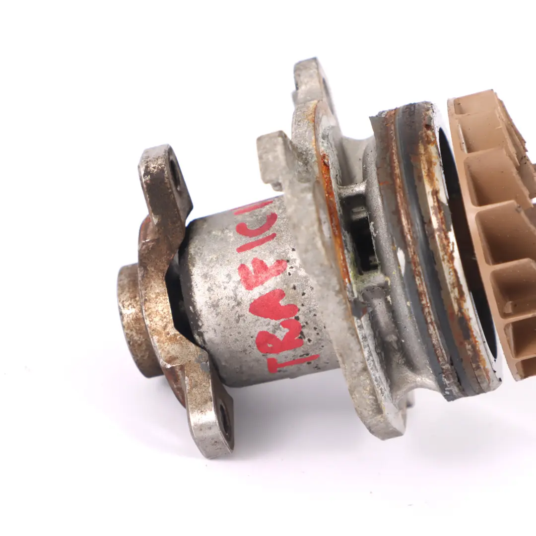 Pompe à eau mécanique Renault Trafic II Diesel refroidissement pour à propos du numéro de pièce 8200332040 Pompe à eau mécanique Renault Trafic II Diesel refroidissement - SKU 8200332040-1 - Numéro de pièce 8200332040