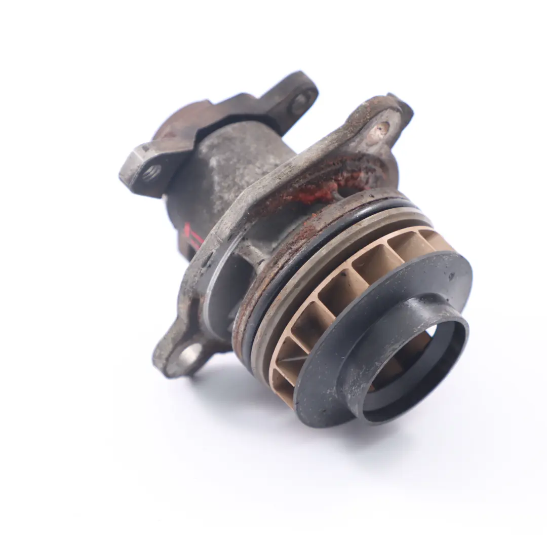 Mechanical Water Pump Renault Trafic II Diesel Engine Coolant Unit to with Part number 8200332040 Mechanical Water Pump Renault Trafic II Diesel Engine Coolant Unit - SKU 8200332040 - Part number 8200332040