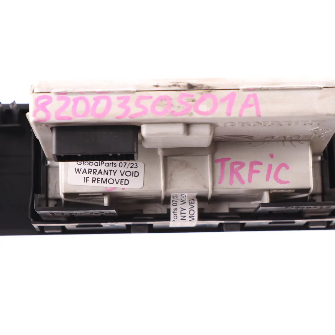 Display Screen Control Unit Module Dashboard to Renault Trafic 2 with Part number 8200350501 Renault Trafic 2 Display Screen Control Unit Module Dashboard - SKU 8200350501 - Part number 8200350501