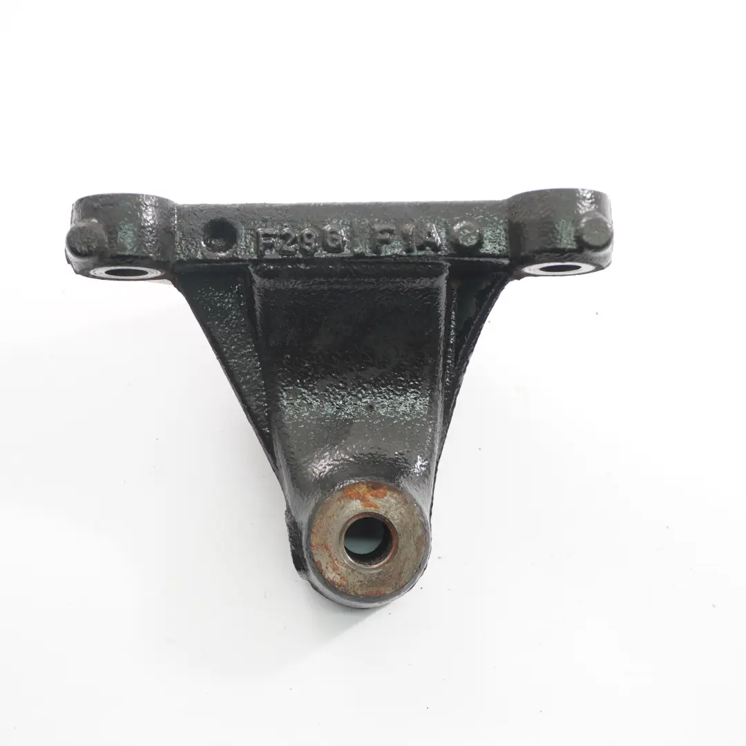 Soporte motor Renault Trafic II Opel Vivaro A 2.0 DCI para con número de pieza 8200404276 Soporte motor Renault Trafic II Opel Vivaro A 2.0 DCI - SKU 8200404276 - Número de pieza 8200404276