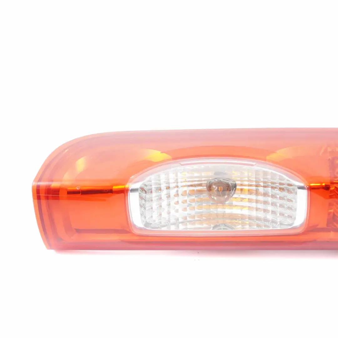  Piloto trasero Renault Trafic Opel Vivaro Luz trasera izquierda - SKU 8200415250 - Número de pieza 8200415250