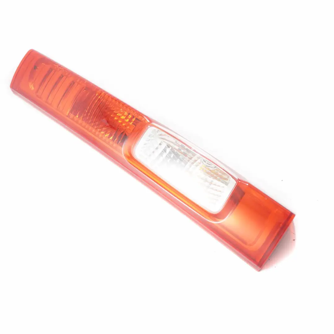 Feu Arrière Renault Trafic Opel Vivaro Feu Arrière Droit pour à propos du numéro de pièce 8200415251 Feu Arrière Renault Trafic Opel Vivaro Feu Arrière Droit - SKU 8200415251 - Numéro de pièce 8200415251