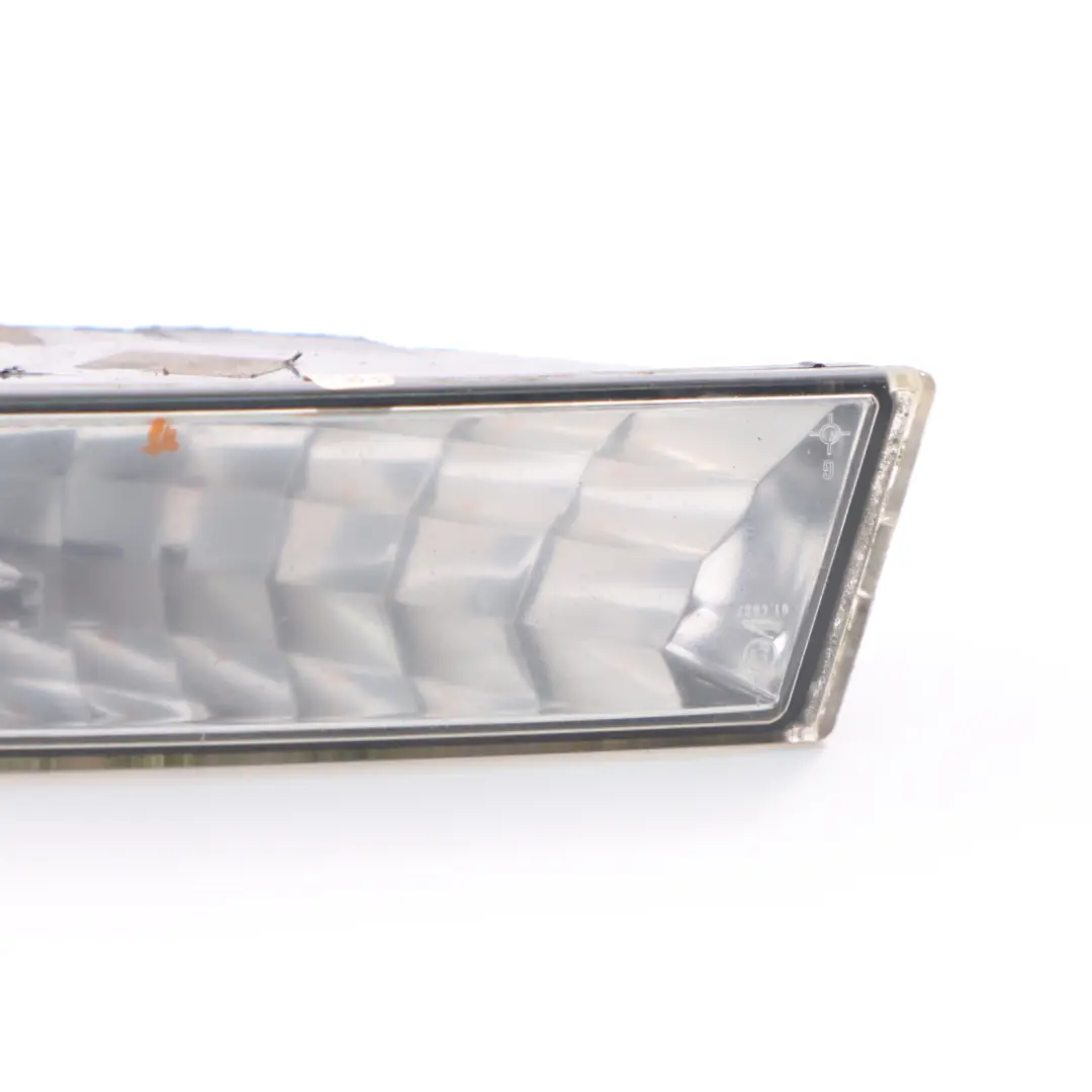 Clignotant Blanc Avant Gauche Lampe pour Renault Master II Movano A à propos du numéro de pièce 8200416985 Renault Master II Movano A Clignotant Blanc Avant Gauche Lampe - SKU 8200416985 - Numéro de pièce 8200416985