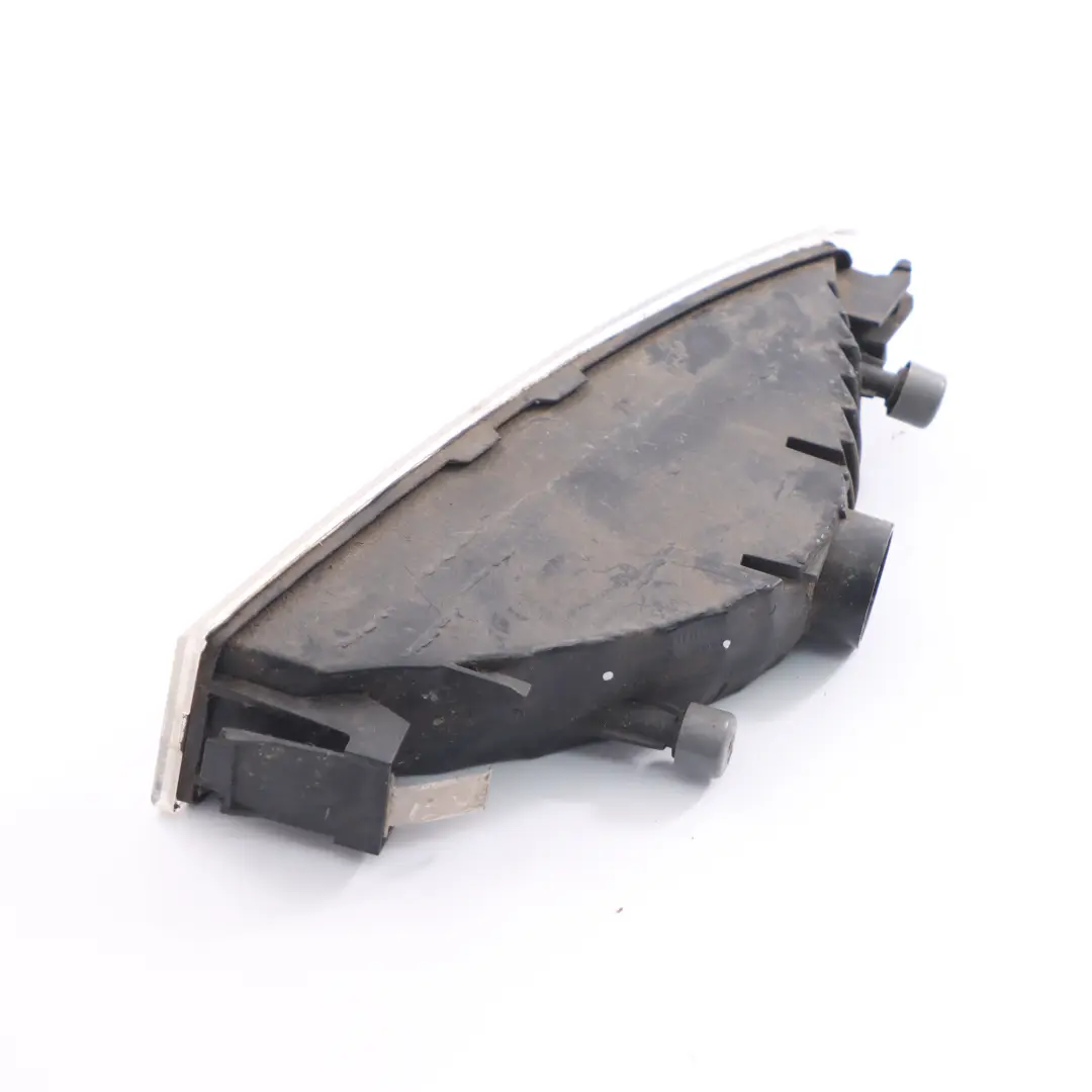 Indicatore bianco anteriore destro per Renault Master II Movano A con numero di parte 8200416991 Renault Master II Movano A Indicatore bianco anteriore destro - SKU 8200416991 - Numero di parte 8200416991