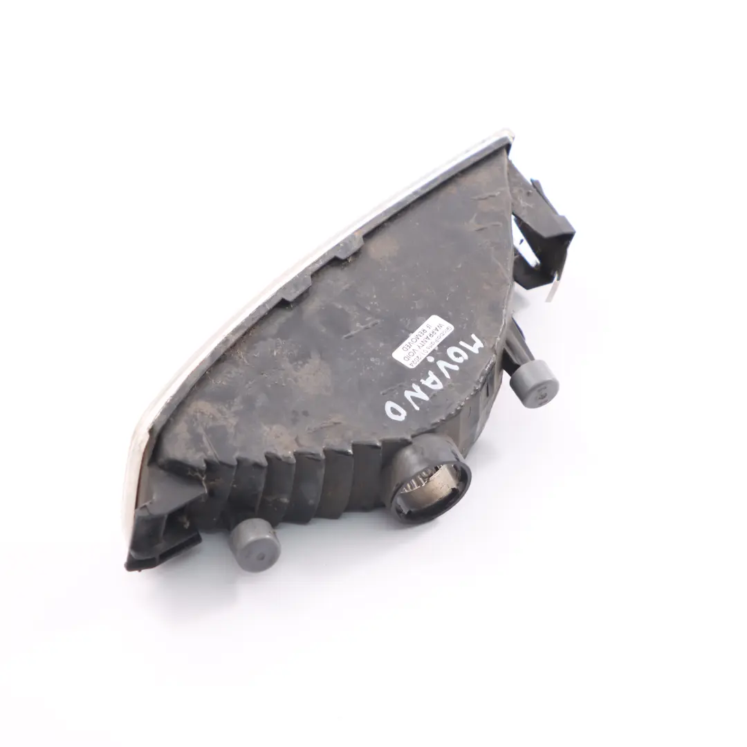 Indicatore bianco anteriore destro per Renault Master II Movano A con numero di parte 8200416991 Renault Master II Movano A Indicatore bianco anteriore destro - SKU 8200416991 - Numero di parte 8200416991