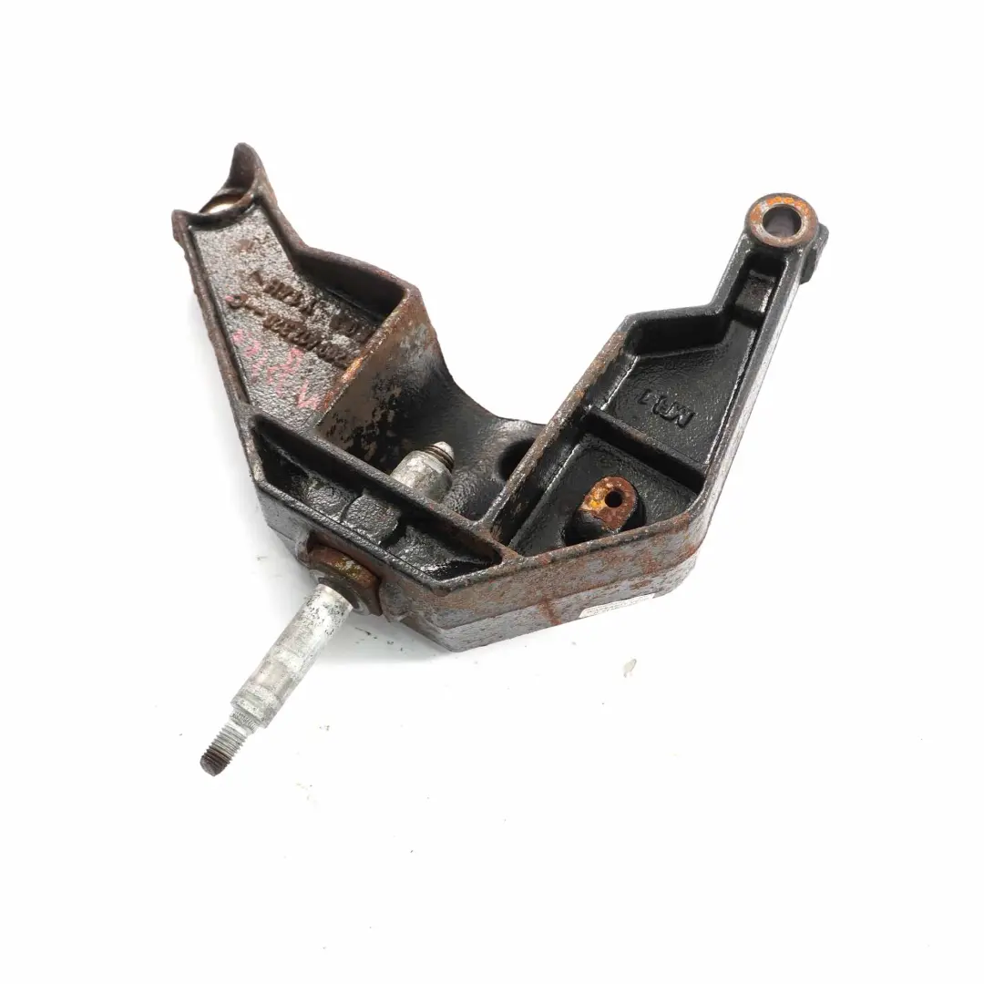 Gearbox Mount Bracket Holder Carrier to Renault Master II Engine with Part number 8200417320C Renault Master II Engine Gearbox Mount Bracket Holder Carrier - SKU 8200417320C - Part number 8200417320C