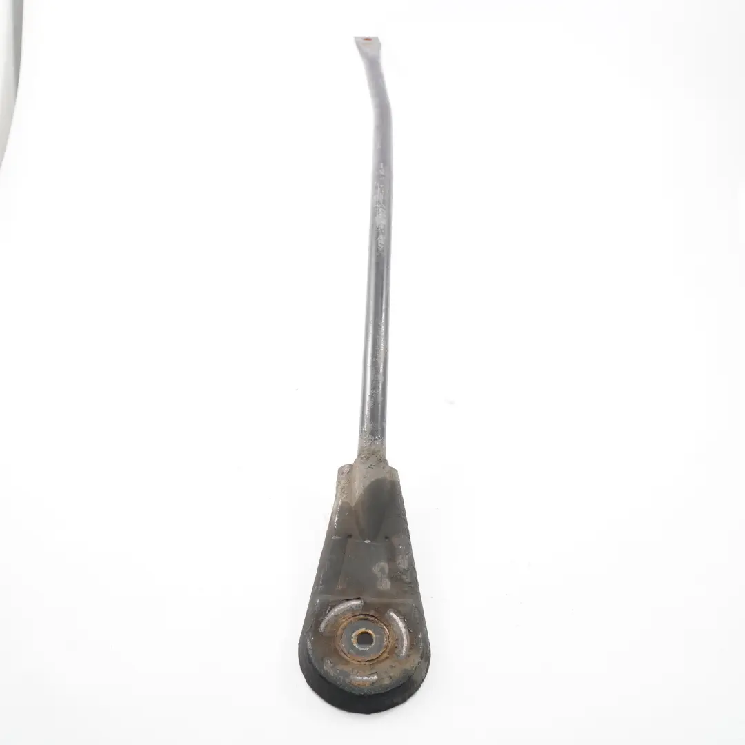 Barra collegamento sottotelaio anteriore sinistra per Opel Vivaro B Renault Trafic 3 con numero di parte 8200425786 Opel Vivaro B Renault Trafic 3 Barra collegamento sottotelaio anteriore sinistra - SKU 8200425786 - Numero di parte 8200425786