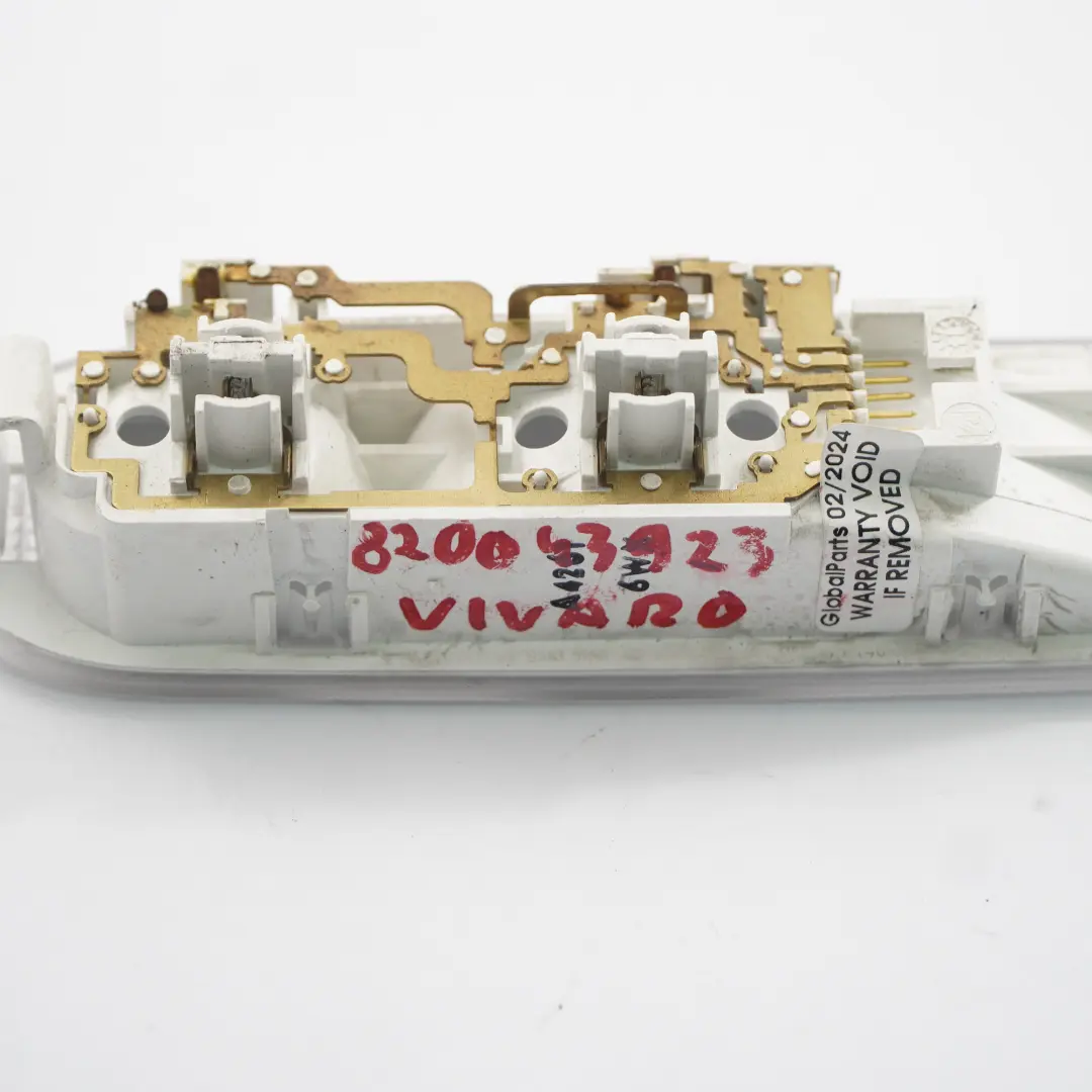 Feu de toit Lampe intérieure Panneau pour Renault Trafic 3 Opel Vivaro B à propos du numéro de pièce 8200439423 Renault Trafic 3 Opel Vivaro B Feu de toit Lampe intérieure Panneau - SKU 8200439423 - Numéro de pièce 8200439423