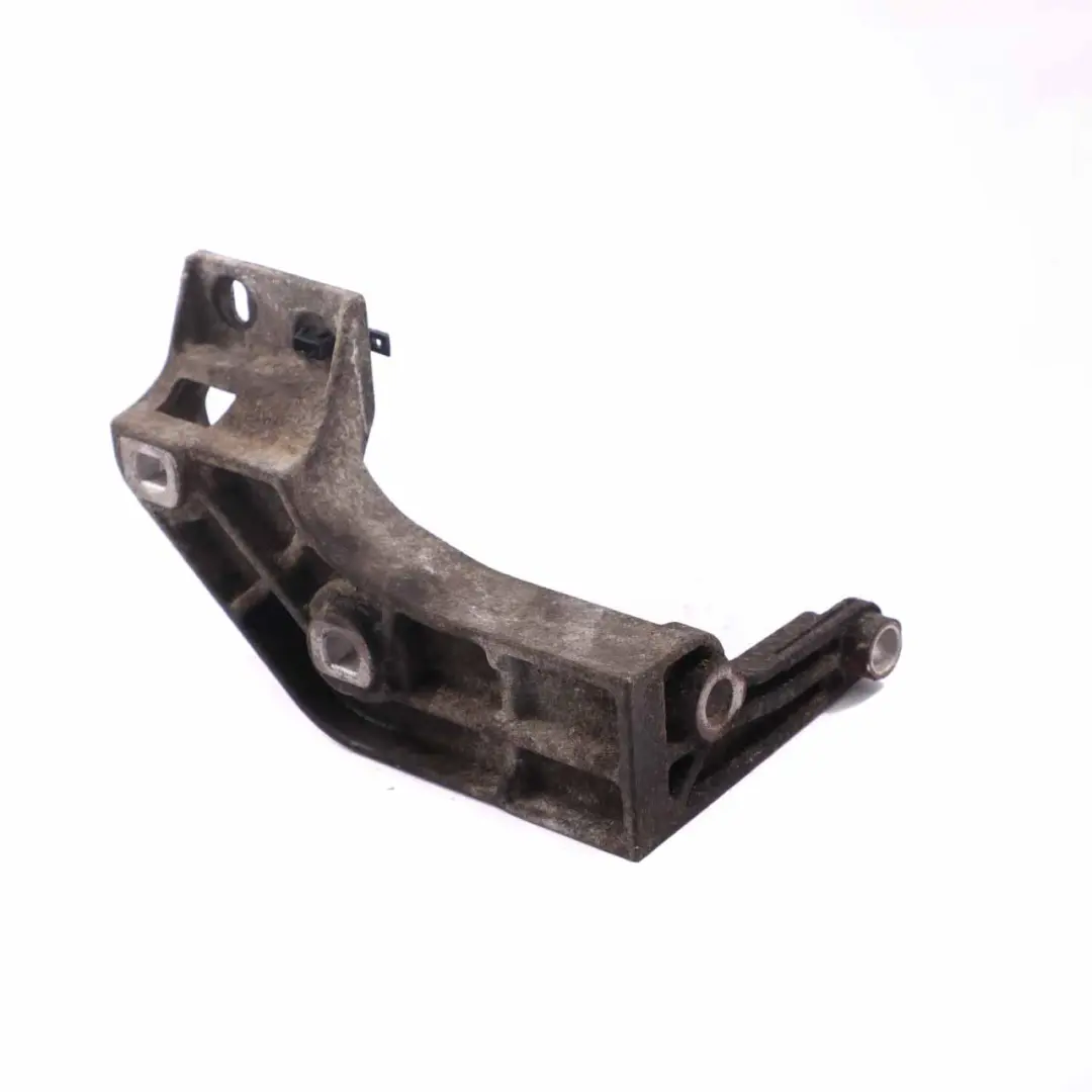 Mount Support Bracket Holder to Renault Trafic 1.9 DCI Engine with Part number 8200443154 Renault Trafic 1.9 DCI Engine Mount Support Bracket Holder - SKU 8200443154 - Part number 8200443154